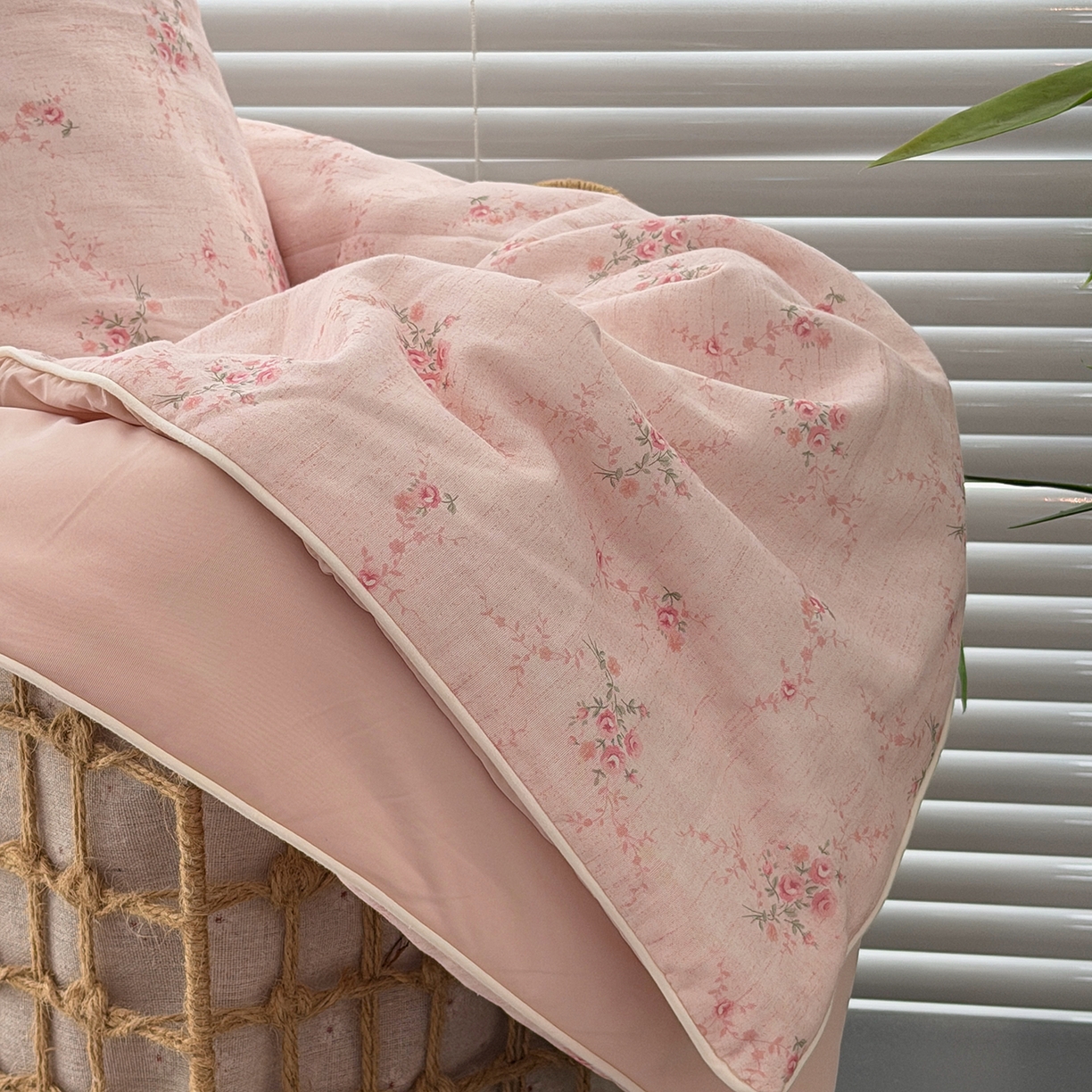 91家纺网 家纺一手货源 找家纺 佰织鑫家居 2026新款全棉双层纱锦氨凉感夏凉被空调被 初夏