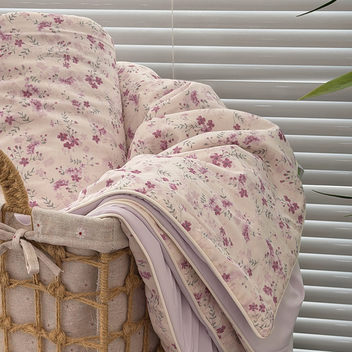 91家纺网 家纺一手货源 找家纺 佰织鑫家居 2026新款全棉双层纱锦氨凉感夏凉被空调被 青禾