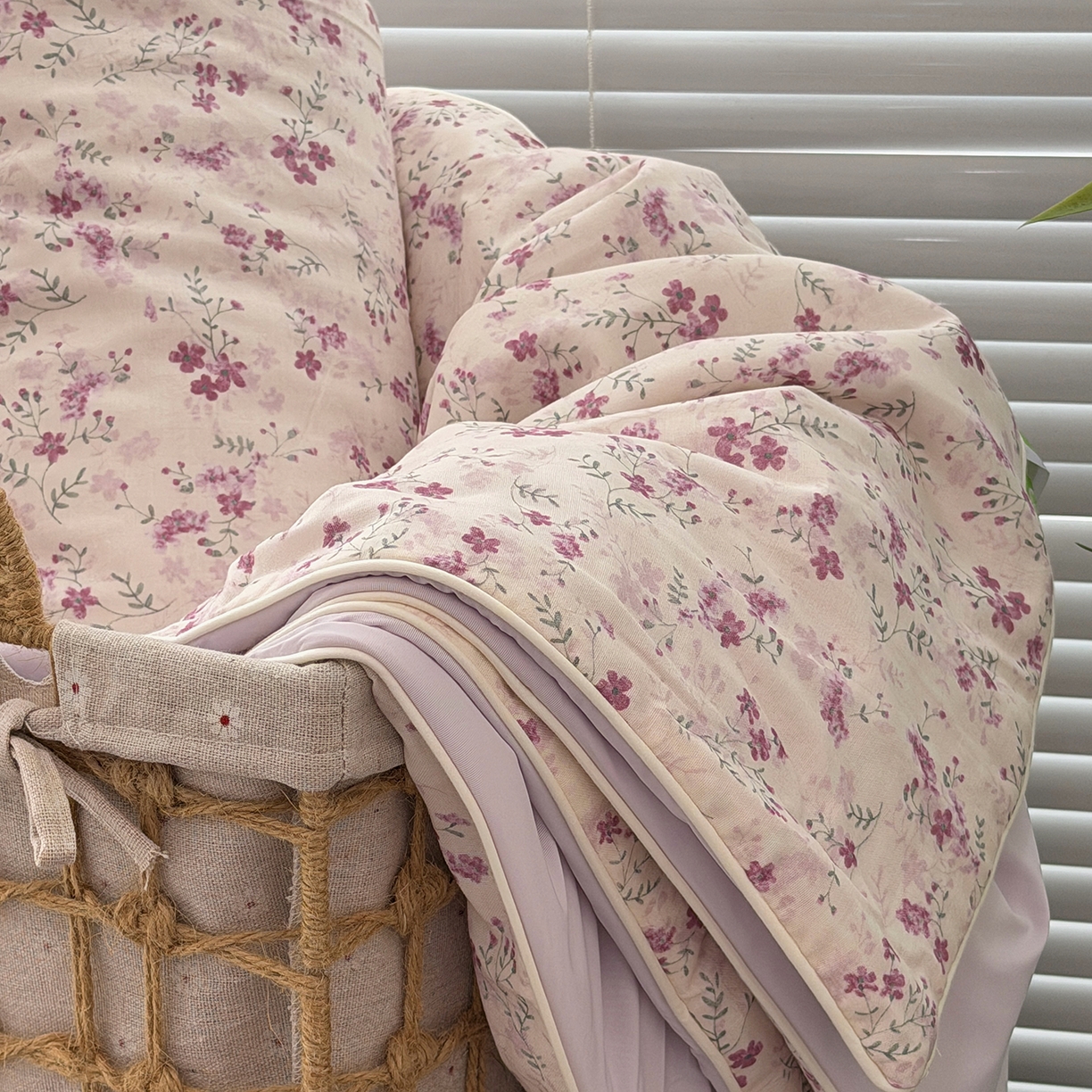 91家纺网 家纺一手货源 找家纺 佰织鑫家居 2026新款全棉双层纱锦氨凉感夏凉被空调被 青禾