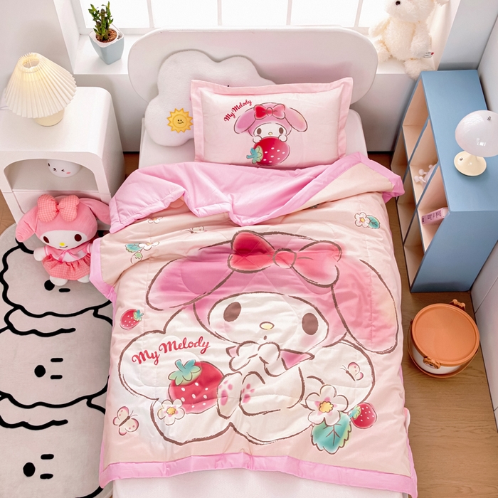 91家纺网 家纺一手货源 找家纺 乐秀家纺 2026新款三丽鸥大版全棉幼儿园空调被纯棉儿童夏凉被 花朵美乐蒂