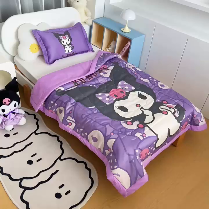 91家纺网 家纺一手货源 找家纺 乐秀家纺 2026新款三丽鸥大版全棉幼儿园空调被纯棉儿童夏凉被 可爱库洛米