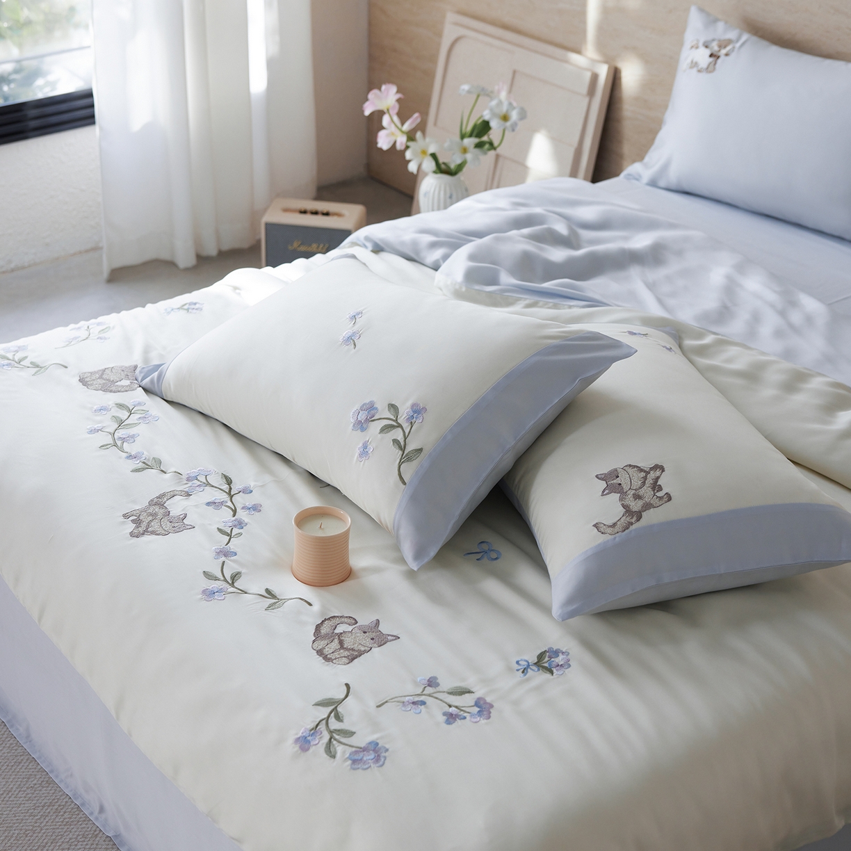 91家纺网 家纺一手货源 找家纺 风向标家纺 2026新款兰精天丝绣花四件套-萌宠系列 花径猫踪