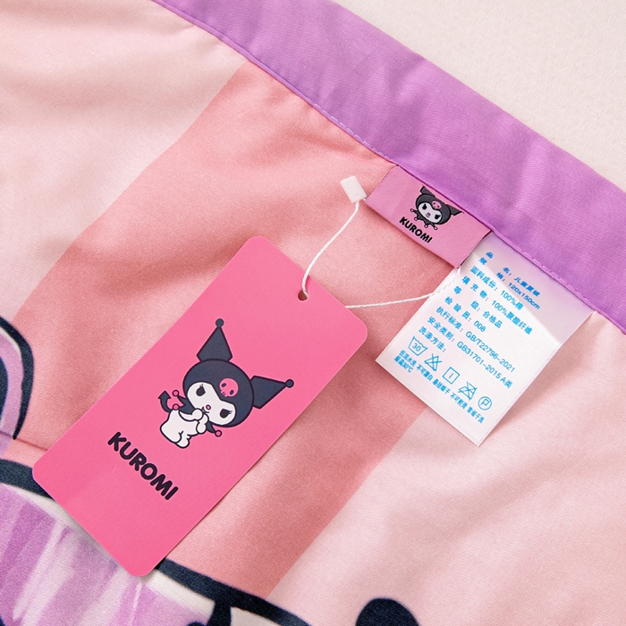 91家纺网 家纺一手货源 找家纺 乐秀家纺 2026新款三丽鸥大版全棉幼儿园空调被纯棉儿童夏凉被 条纹库洛米