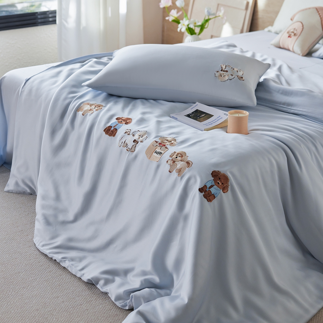 91家纺网 家纺一手货源 找家纺 风向标家纺 2026新款兰精天丝绣花四件套-萌宠系列 奶蓝汪团