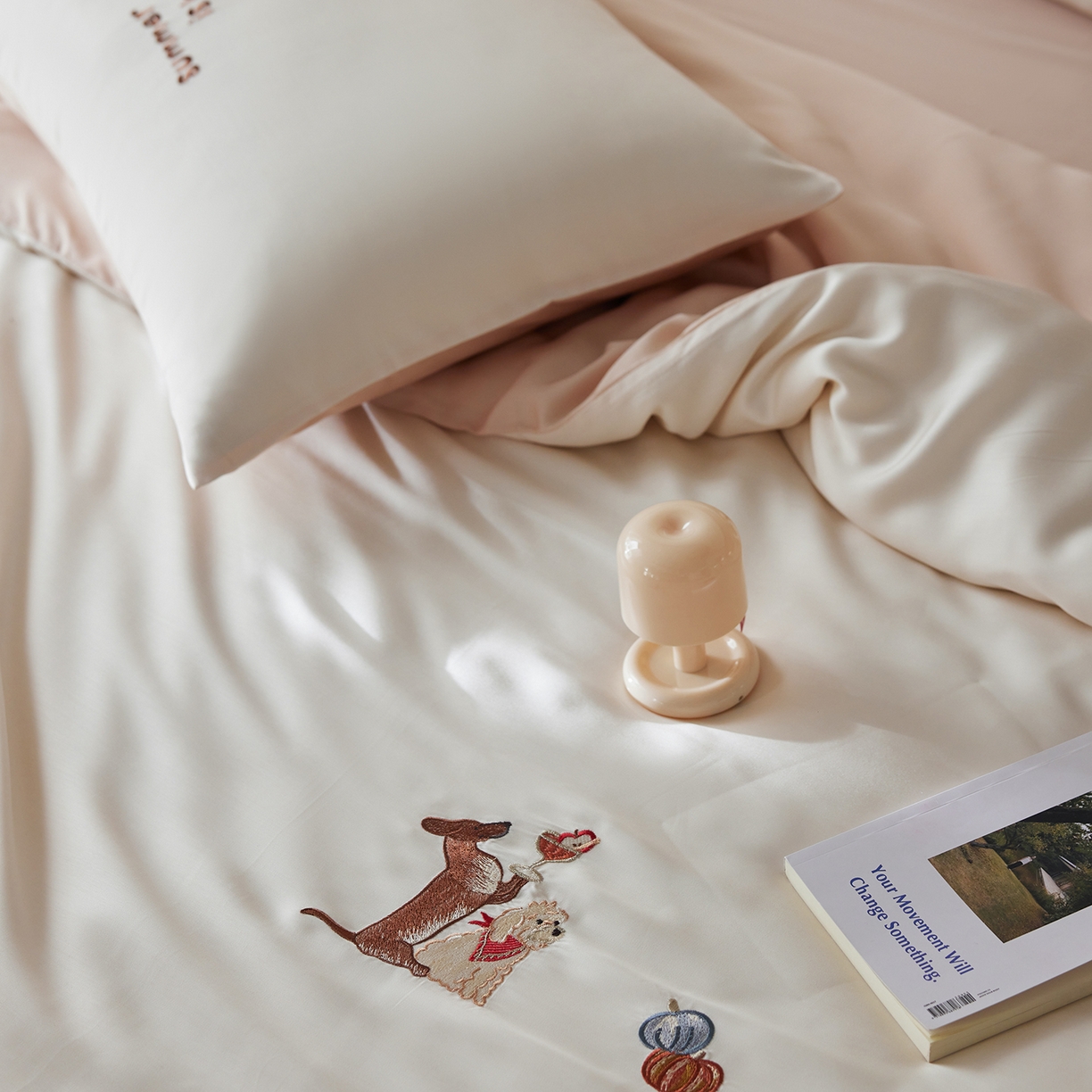 91家纺网 家纺一手货源 找家纺 风向标家纺 2026新款兰精天丝绣花四件套-萌宠系列 南瓜夏语