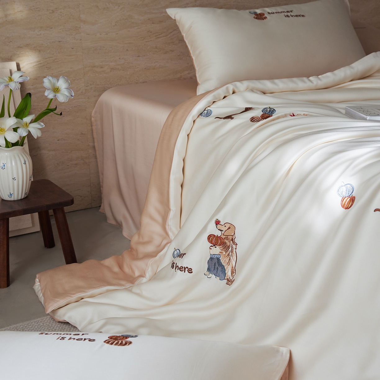 91家纺网 家纺一手货源 找家纺 风向标家纺 2026新款兰精天丝绣花四件套-萌宠系列 南瓜夏语