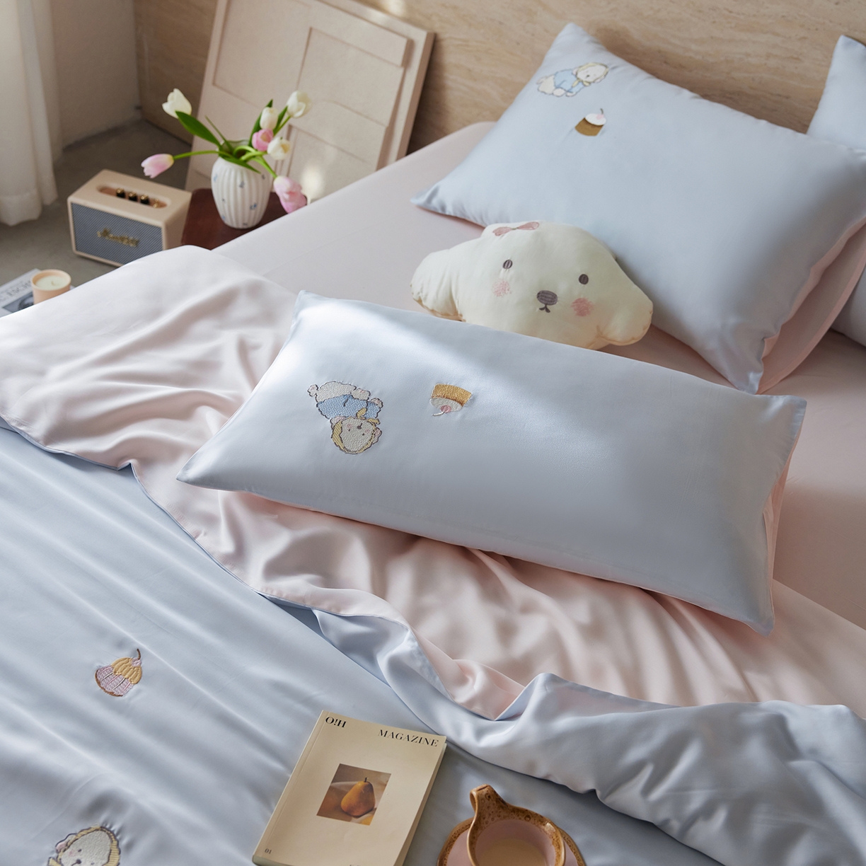 91家纺网 家纺一手货源 找家纺 风向标家纺 2026新款兰精天丝绣花四件套-萌宠系列 清蓝奶芙