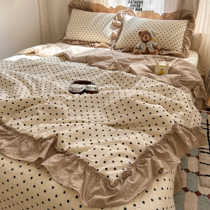 91家纺网 家纺一手货源 找家纺 梵希雅 2026新款床盖款花边夏被四件套 棕星点