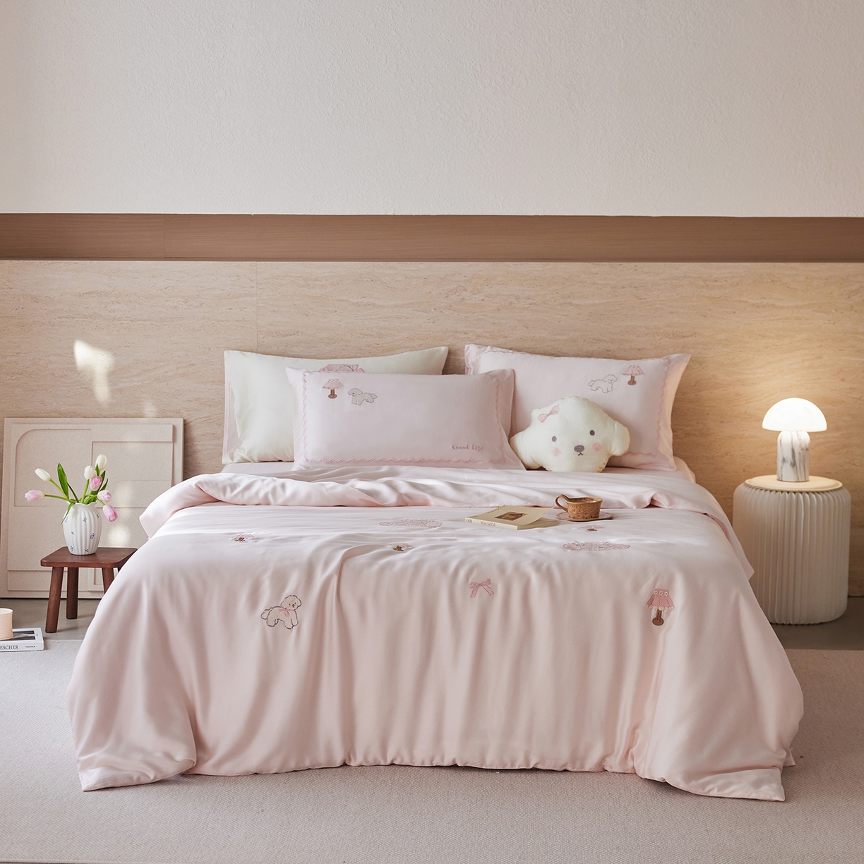 风向标家纺 2026新款兰精天丝绣花四件套-萌宠系列 云粉小卧