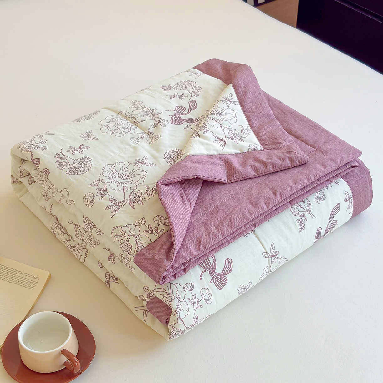 91家纺网 家纺一手货源 找家纺 宜梦家居 （全网最低价）2026新款亲肤新疆棉印花夏被系列 简影花梦