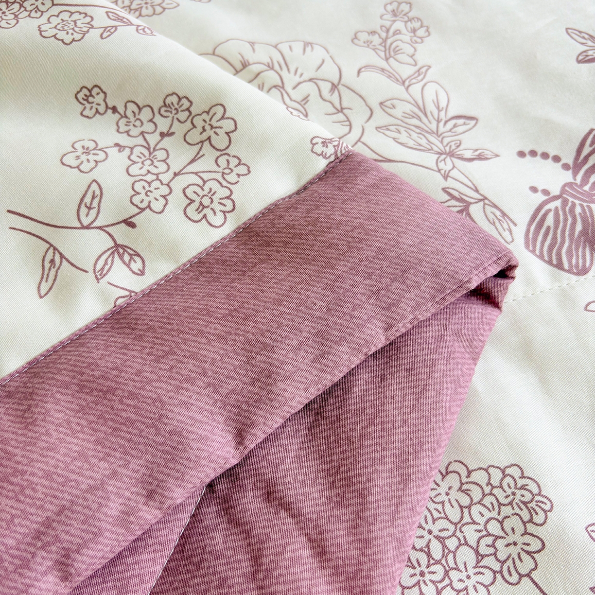 91家纺网 家纺一手货源 找家纺 宜梦家居 （全网最低价）2026新款亲肤新疆棉印花夏被系列 简影花梦