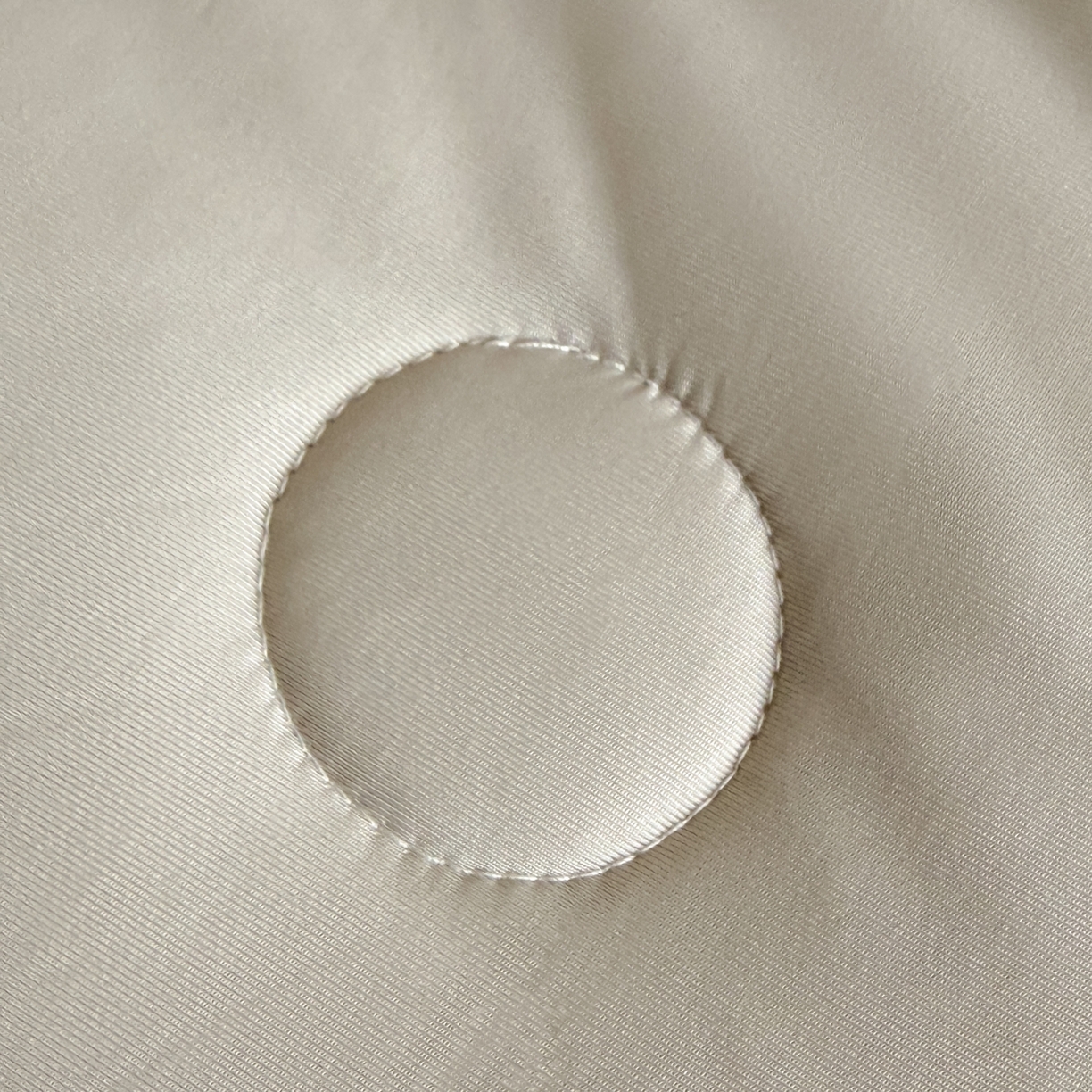 91家纺网 家纺一手货源 找家纺 欧邦 2026新款PE中分子提花冰豆豆床笠凉席 蜂巢-卡其-凉席款