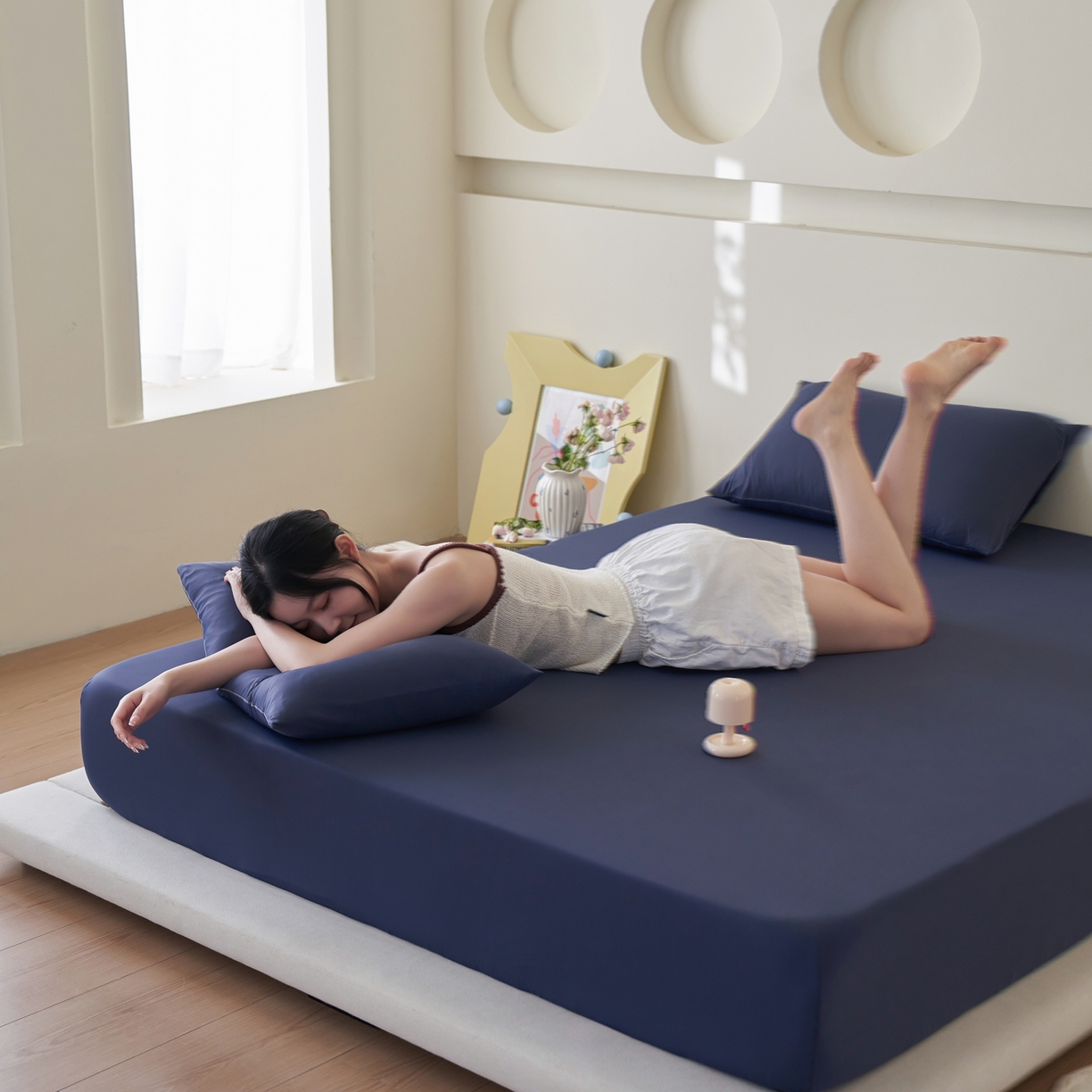 91家纺网 家纺一手货源 找家纺 亿梵家居 2026新款A类锦氨凉感床笠某姆同款冰皮纯色床笠全包围三件套 深睡蓝