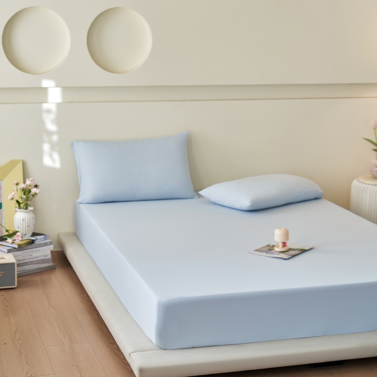 91家纺网 家纺一手货源 找家纺 亿梵家居 2026新款A类锦氨凉感床笠某姆同款冰皮纯色床笠全包围三件套 天空蓝