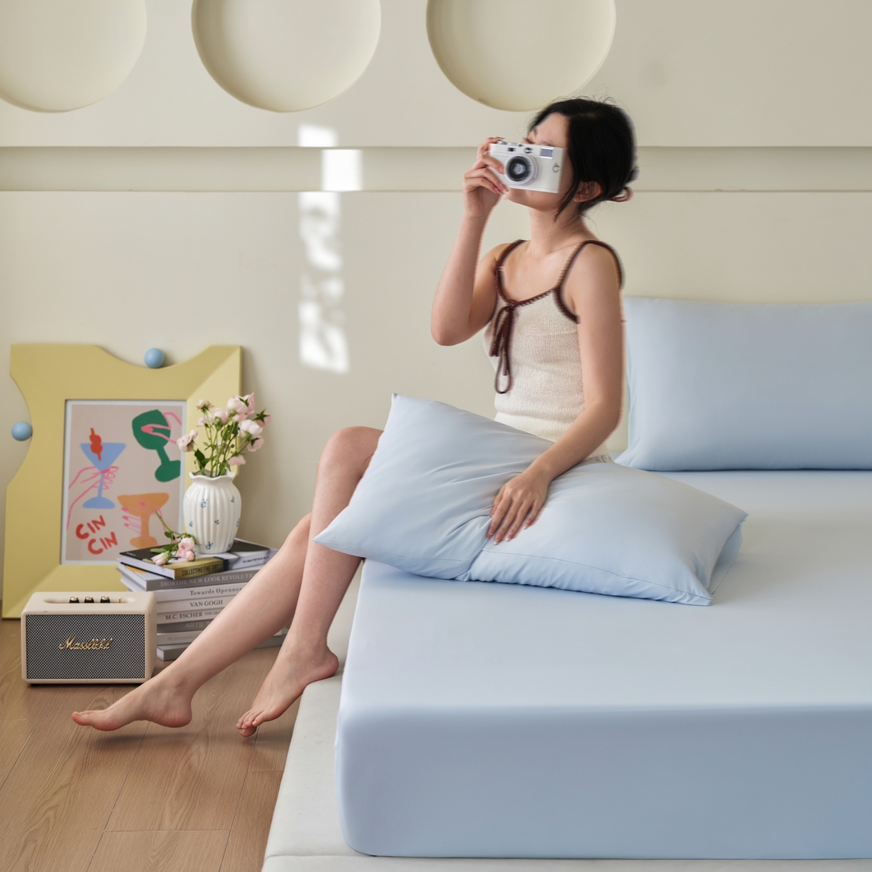 91家纺网 家纺一手货源 找家纺 亿梵家居 2026新款A类锦氨凉感床笠某姆同款冰皮纯色床笠全包围三件套 天空蓝