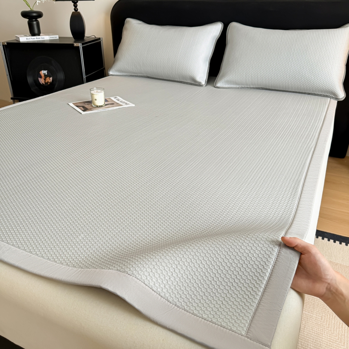 91家纺网 家纺一手货源 找家纺 欧邦 2026新款PE中分子提花冰豆豆床笠凉席 蜂巢-浅灰-凉席款