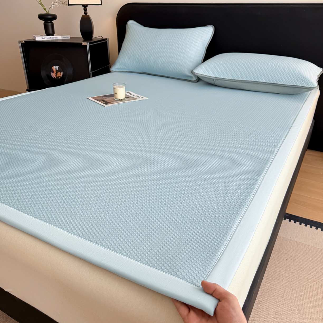 91家纺网 家纺一手货源 找家纺 欧邦 2026新款PE中分子提花冰豆豆床笠凉席 蜂巢-浅蓝-凉席款