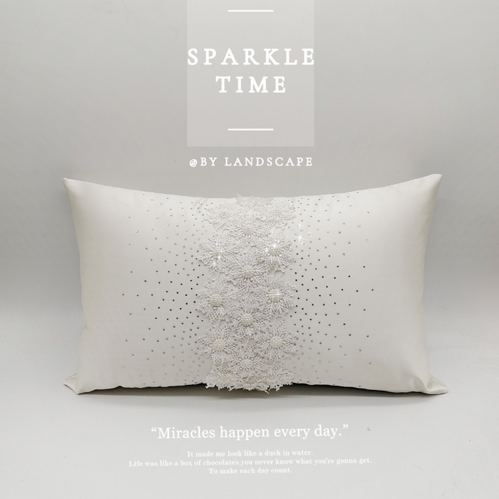 91家纺网 家纺一手货源 找家纺 （总）澜屿 2026新款镶钻立体花朵珍珠抱枕装饰枕腰枕枕芯-花璨