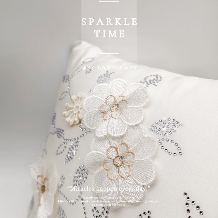 91家纺网 家纺一手货源 找家纺 （总）澜屿 2026新款镶钻立体花朵抱枕装饰枕腰枕枕芯-花满溪