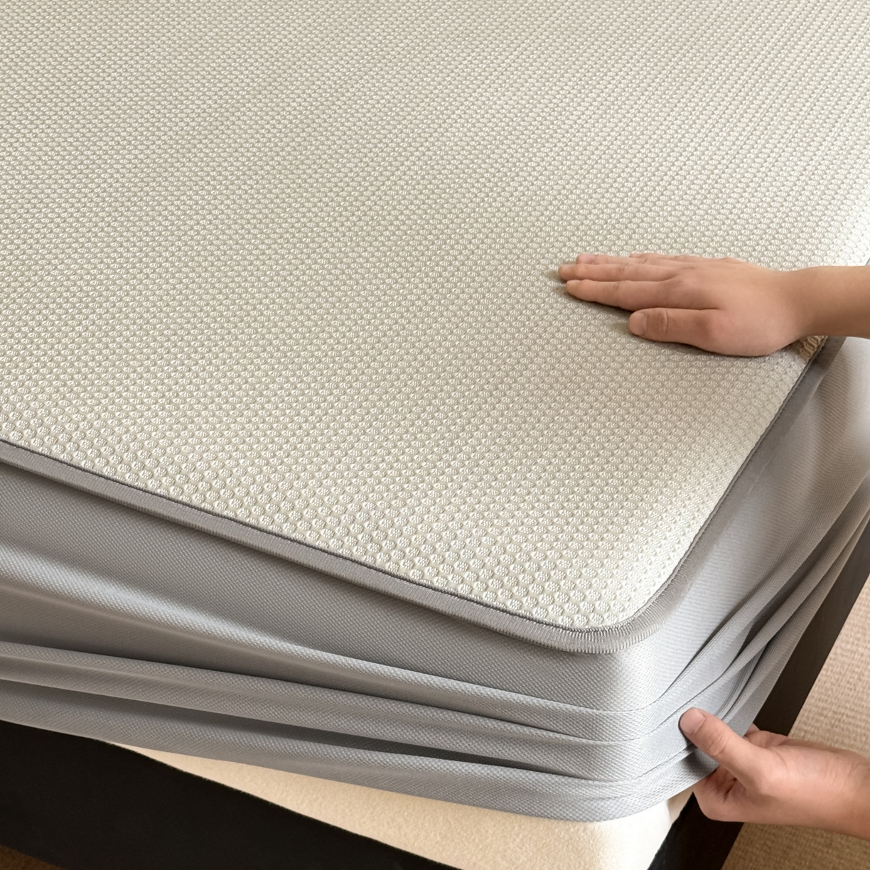 91家纺网 家纺一手货源 找家纺 欧邦 2026新款PE中分子提花冰豆豆床笠凉席 蜂巢-卡其-床笠款