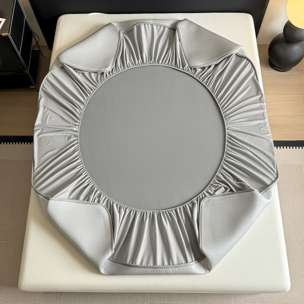 91家纺网 家纺一手货源 找家纺 欧邦 2026新款PE中分子提花冰豆豆床笠凉席 蜂巢-浅灰-床笠款