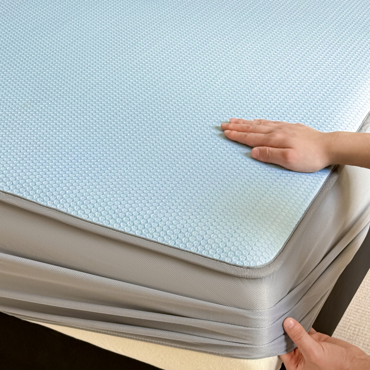 91家纺网 家纺一手货源 找家纺 欧邦 2026新款PE中分子提花冰豆豆床笠凉席 蜂巢-浅蓝-床笠款