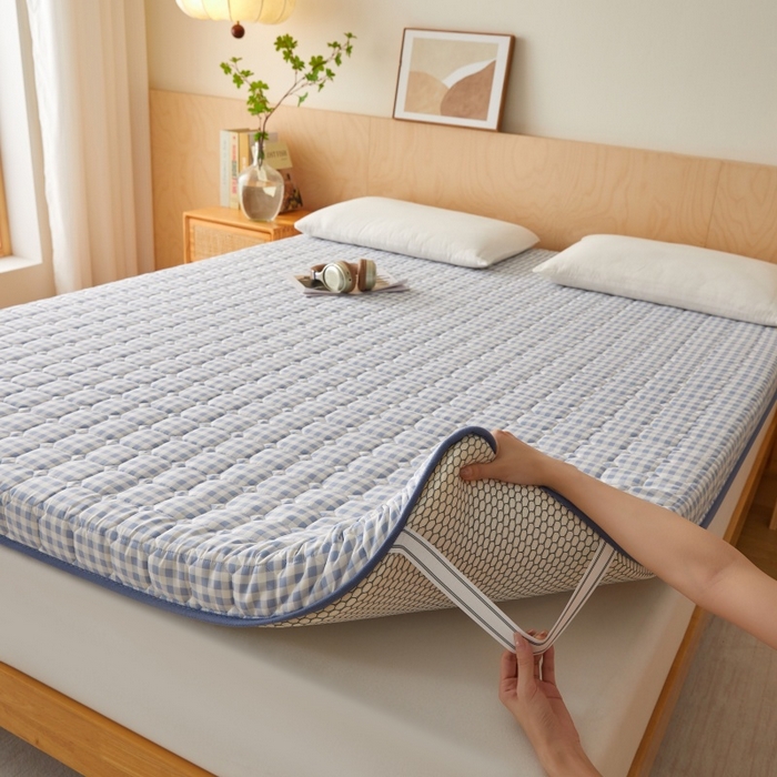 91家纺网 家纺一手货源 找家纺 畅畅家纺 2026新款棉花抗压棉床垫5公分8公分 蓝小格