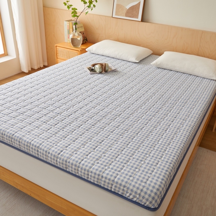 91家纺网 家纺一手货源 找家纺 畅畅家纺 2026新款棉花抗压棉床垫5公分8公分 蓝小格
