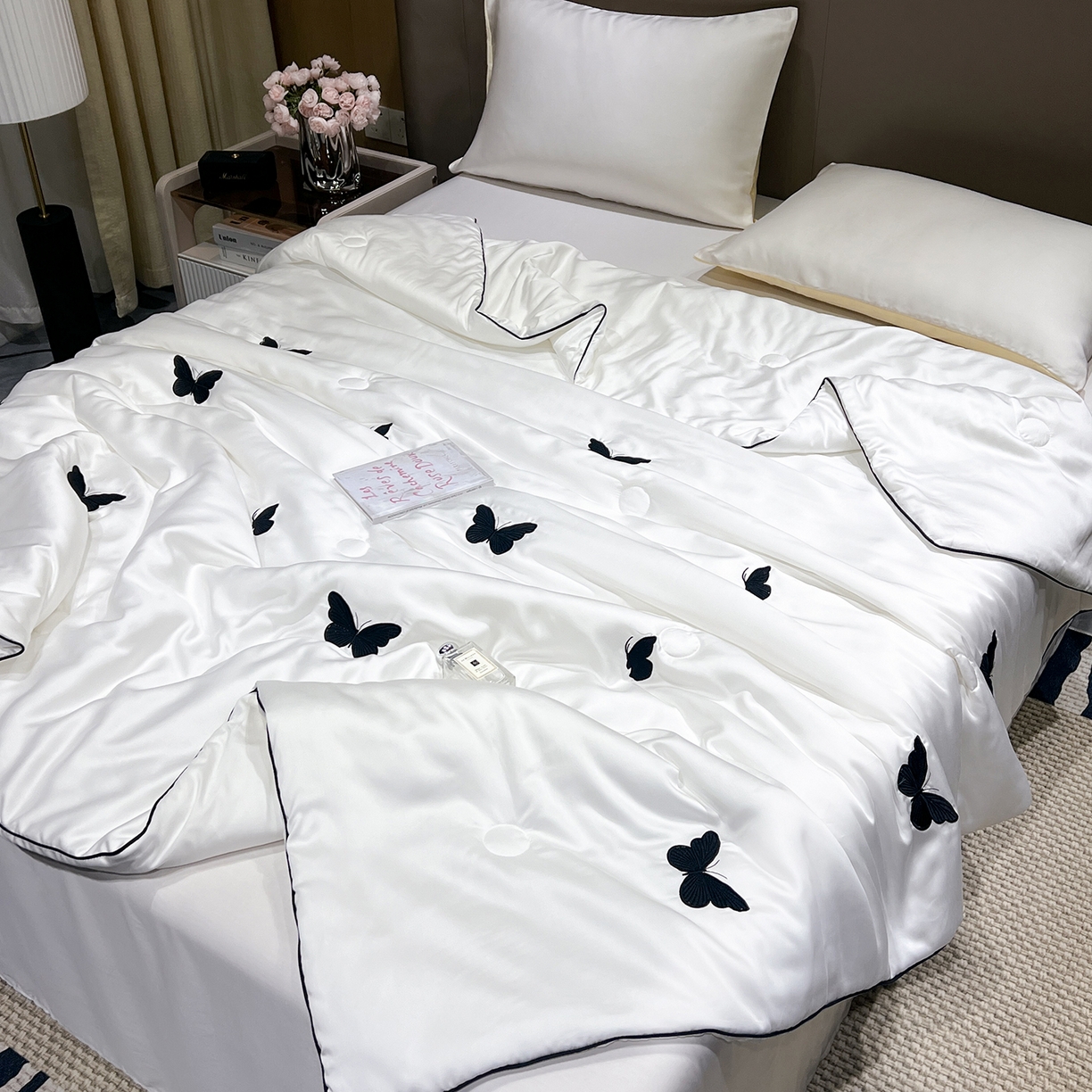 91家纺网 家纺一手货源 找家纺 （总）晨曦家纺 2026新款水洗天丝真丝绣花夏被四件套夏凉被高档刺绣