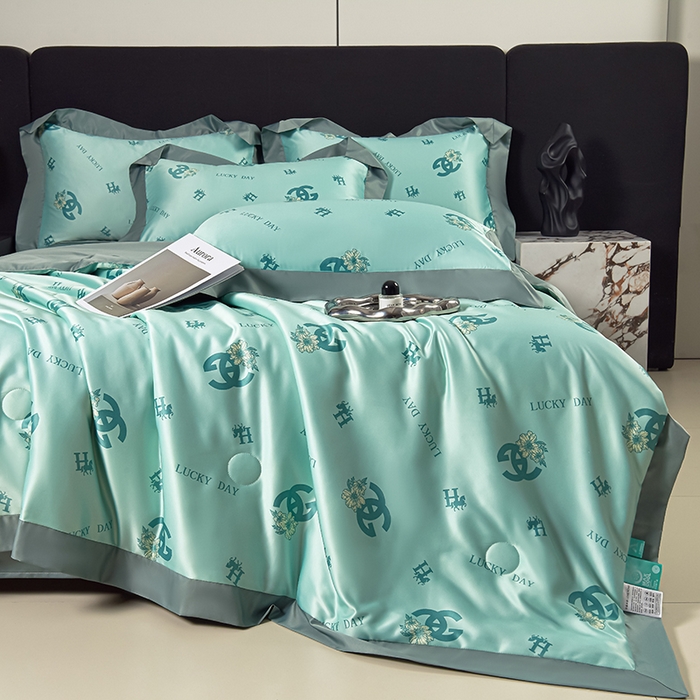 91家纺网 家纺一手货源 找家纺 赛丽雅 2026新款拼角轻奢冰丝凉感夏被四件套  幸运绿