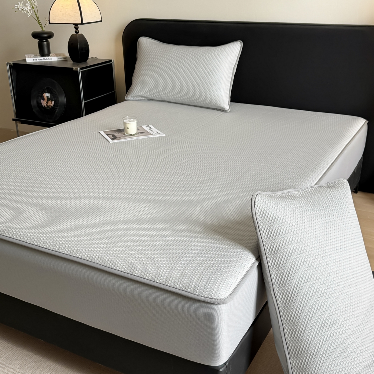 91家纺网 家纺一手货源 找家纺 欧邦 2026新款PE中分子提花冰豆豆凉席床笠夏被套件-蜂巢系列 蜂巢-浅灰-床笠款