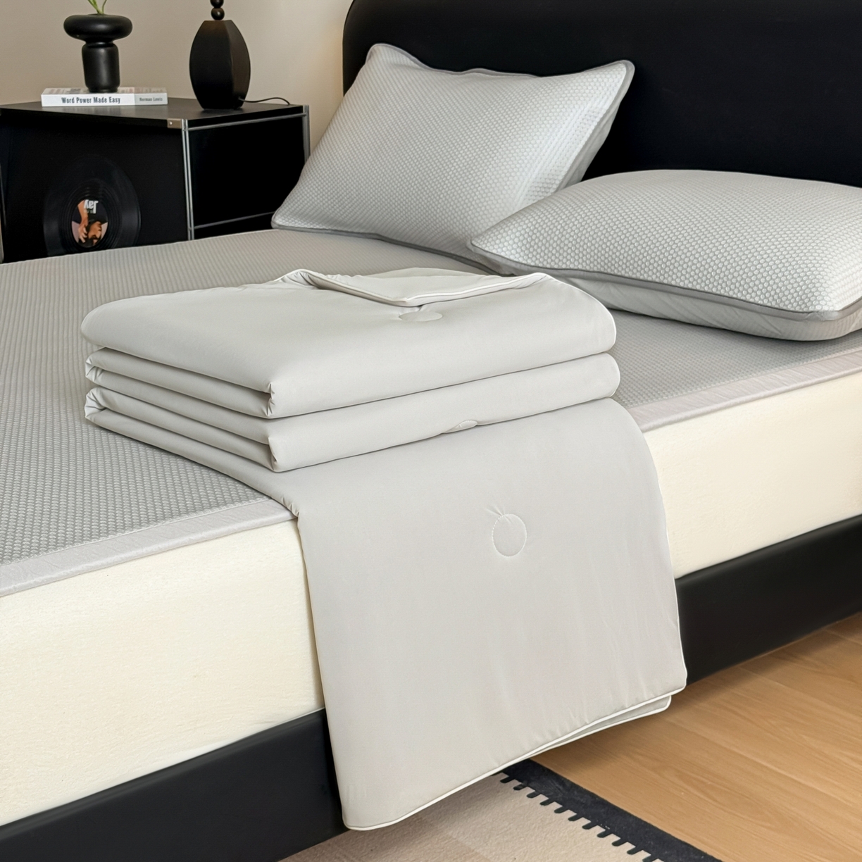 91家纺网 家纺一手货源 找家纺 欧邦 2026新款PE中分子提花冰豆豆凉席床笠夏被套件-蜂巢系列 蜂巢-浅灰-凉席款