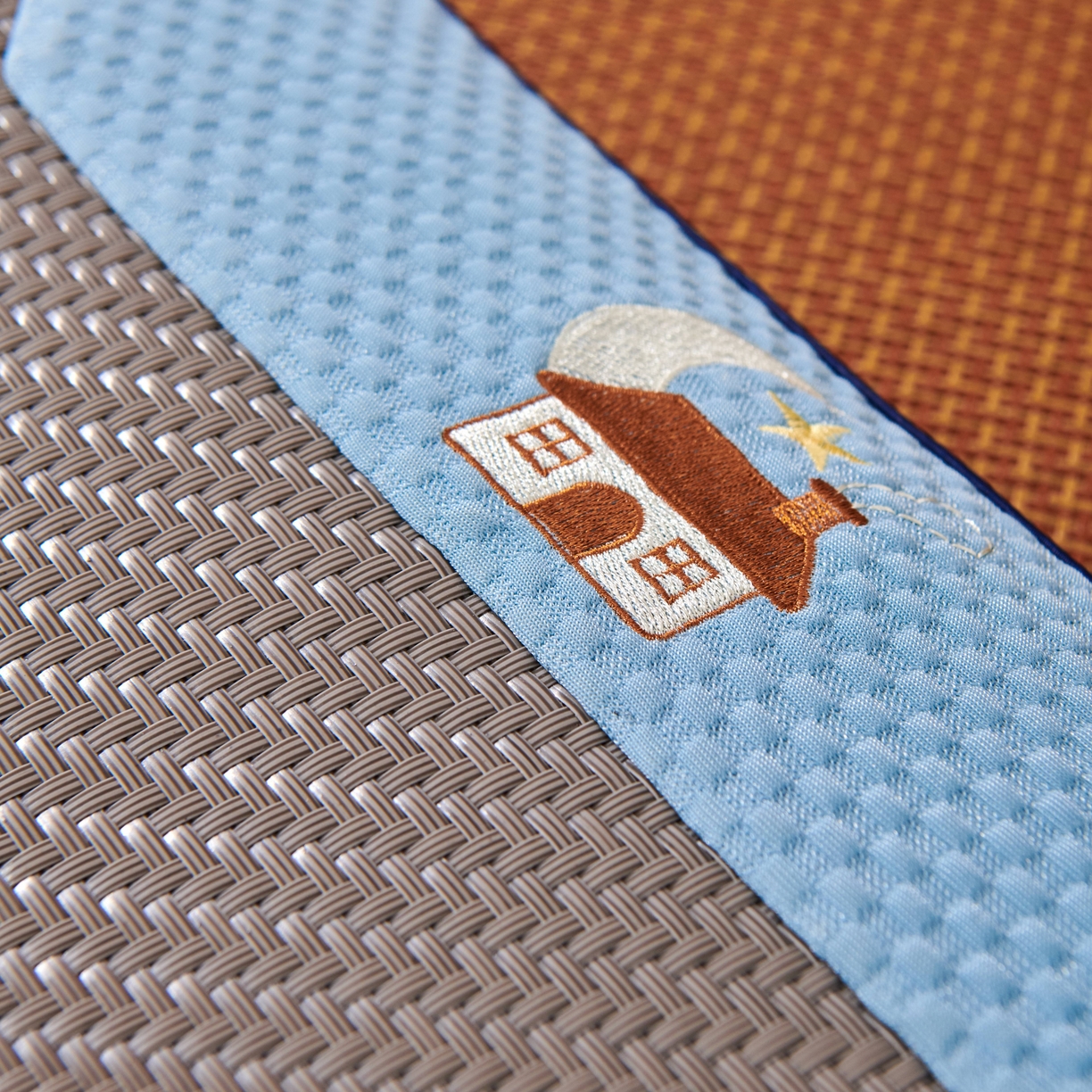 91家纺网 家纺一手货源 找家纺 永旺家纺 2026新款凉感PE藤记忆枕枕头枕芯 PE藤枕-深灰