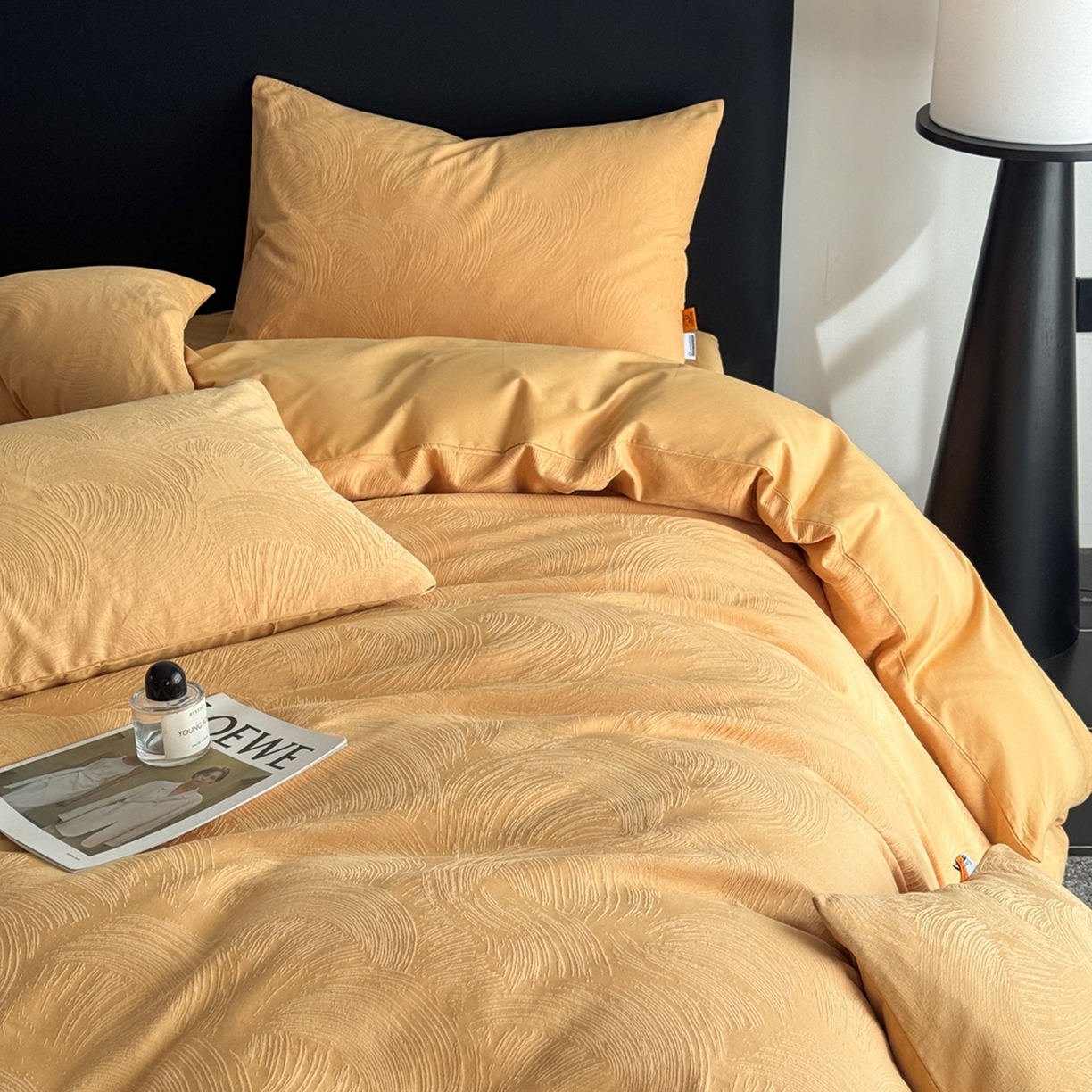 91家纺网 家纺一手货源 找家纺 女子家纺 2026新款40支全棉提花四件套--彩绘系列 彩绘-橘光