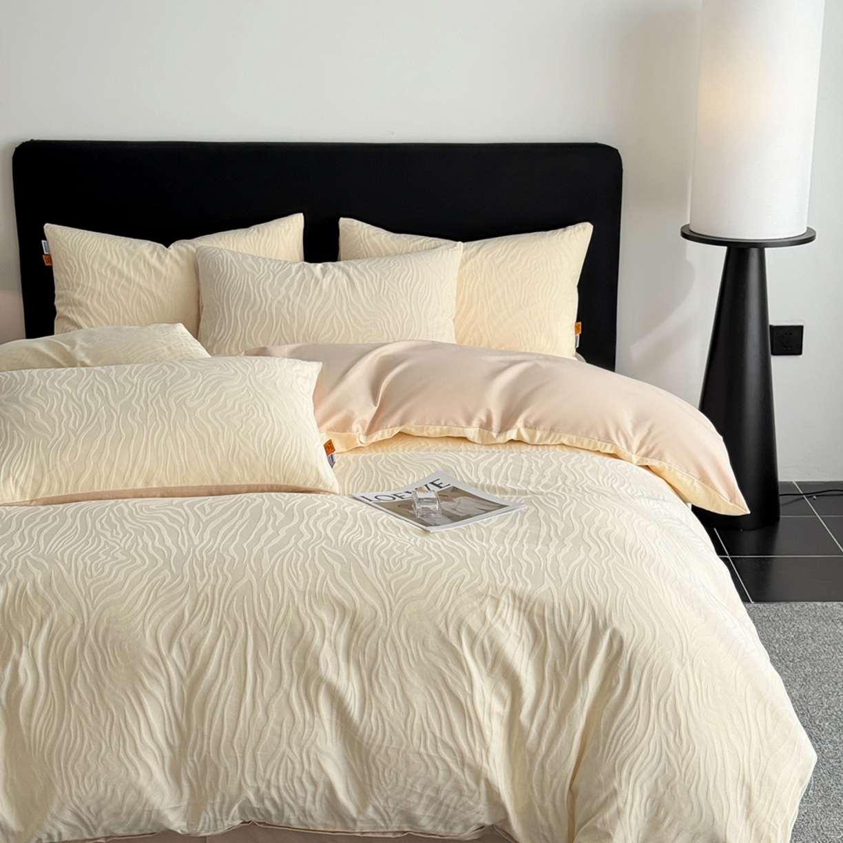 91家纺网 家纺一手货源 找家纺 女子家纺 2026新款40支全棉提花四件套--彩绘系列 青禾纹-奶咖