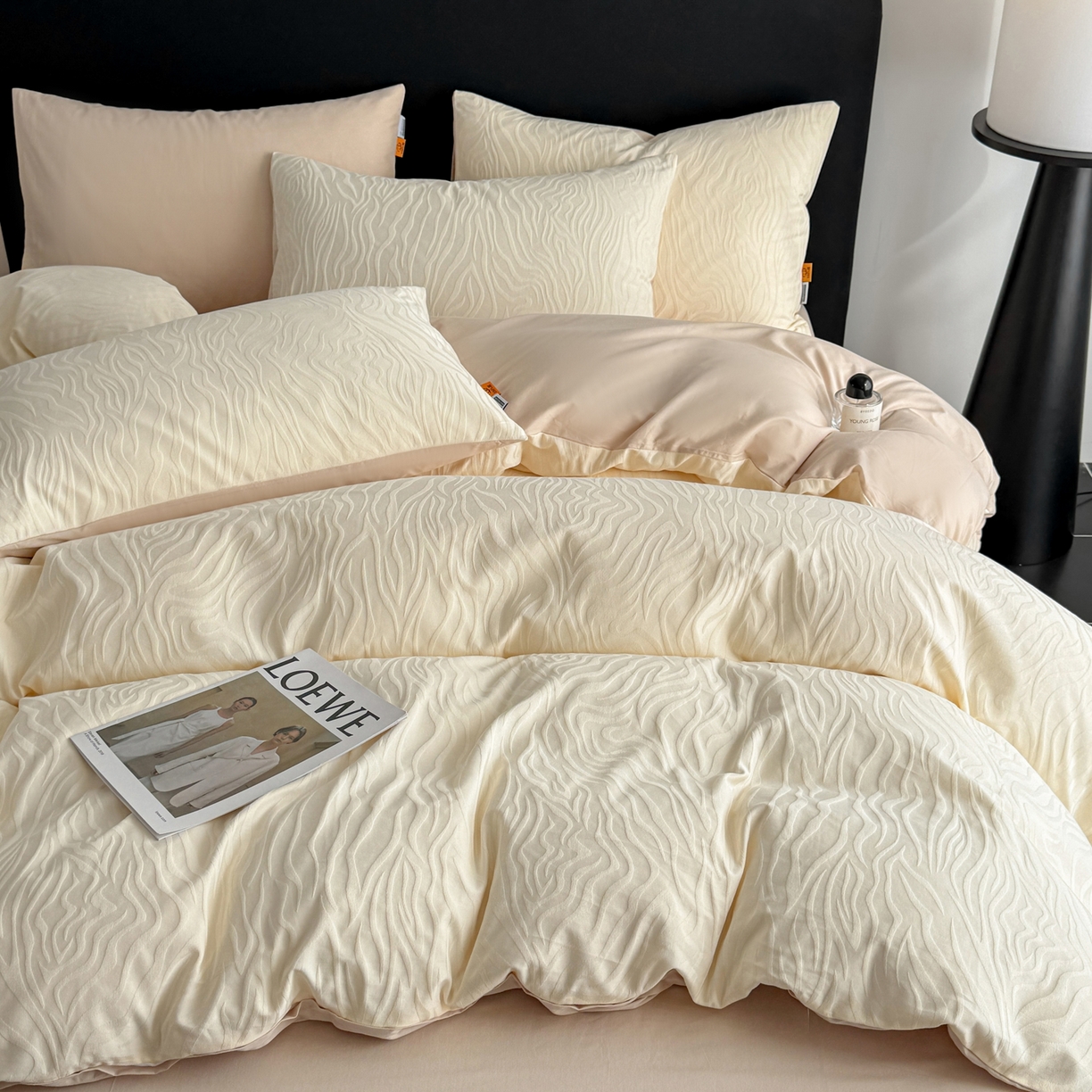 91家纺网 家纺一手货源 找家纺 女子家纺 2026新款40支全棉提花四件套--彩绘系列 青禾纹-奶咖