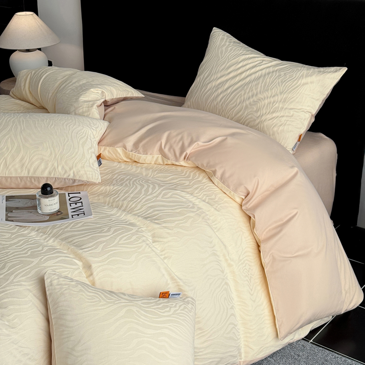 91家纺网 家纺一手货源 找家纺 女子家纺 2026新款40支全棉提花四件套--彩绘系列 青禾纹-奶咖