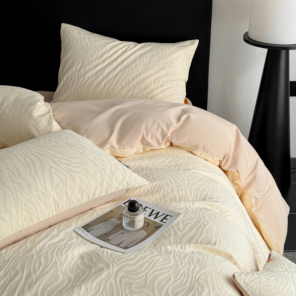 91家纺网 家纺一手货源 找家纺 女子家纺 2026新款40支全棉提花四件套--彩绘系列 青禾纹-奶咖