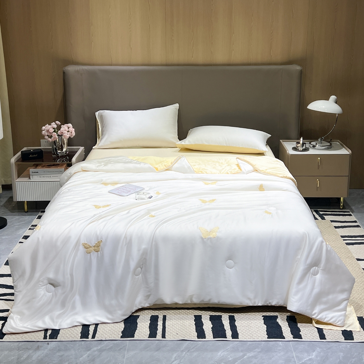 91家纺网 家纺一手货源 找家纺 晨曦家纺 2026新款水洗天丝真丝绣花夏被四件套夏凉被高档刺绣 流金蝶梦