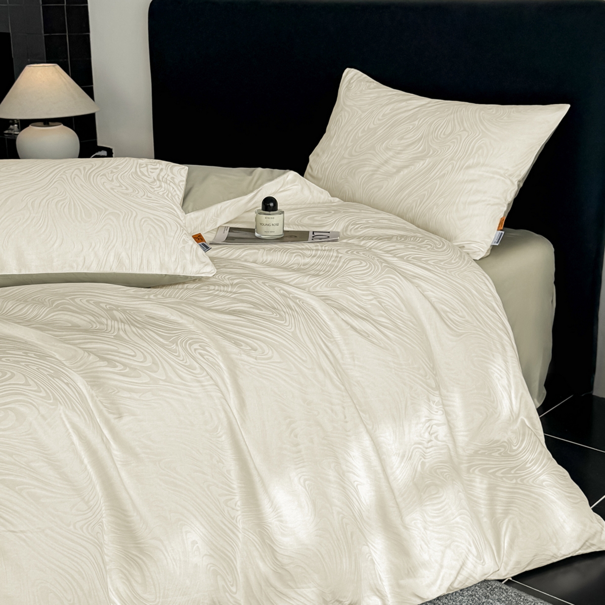 91家纺网 家纺一手货源 找家纺 女子家纺 2026新款40支全棉提花四件套--彩绘系列 青禾纹-松烟