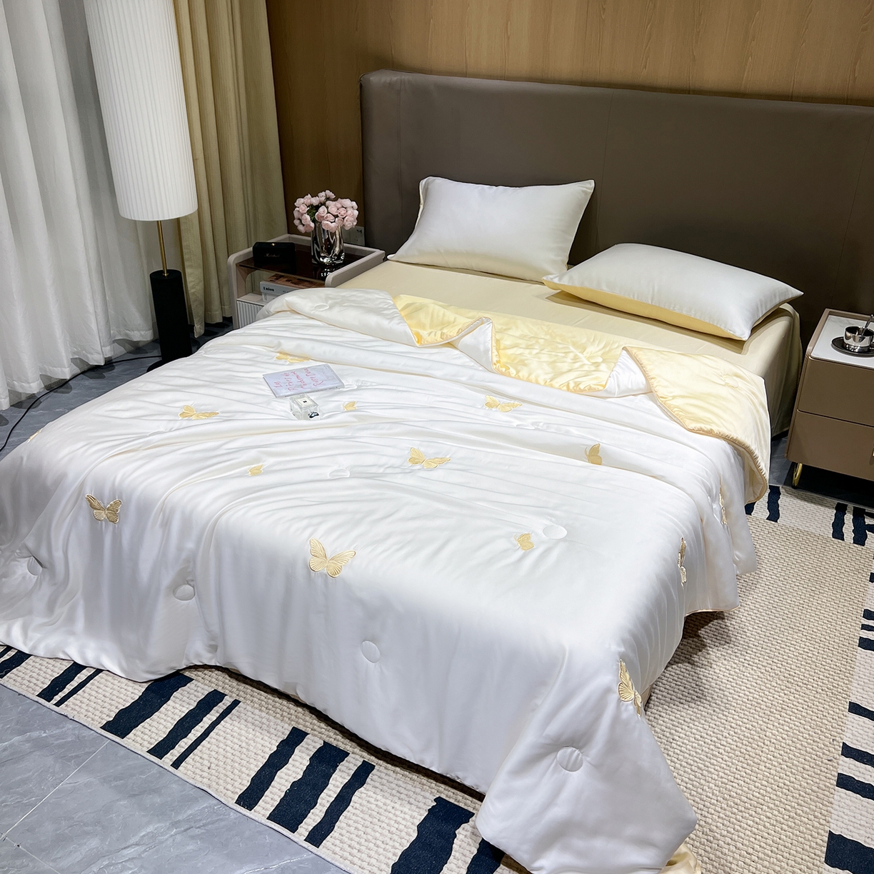 91家纺网 家纺一手货源 找家纺 晨曦家纺 2026新款水洗天丝真丝绣花夏被四件套夏凉被高档刺绣 流金蝶梦