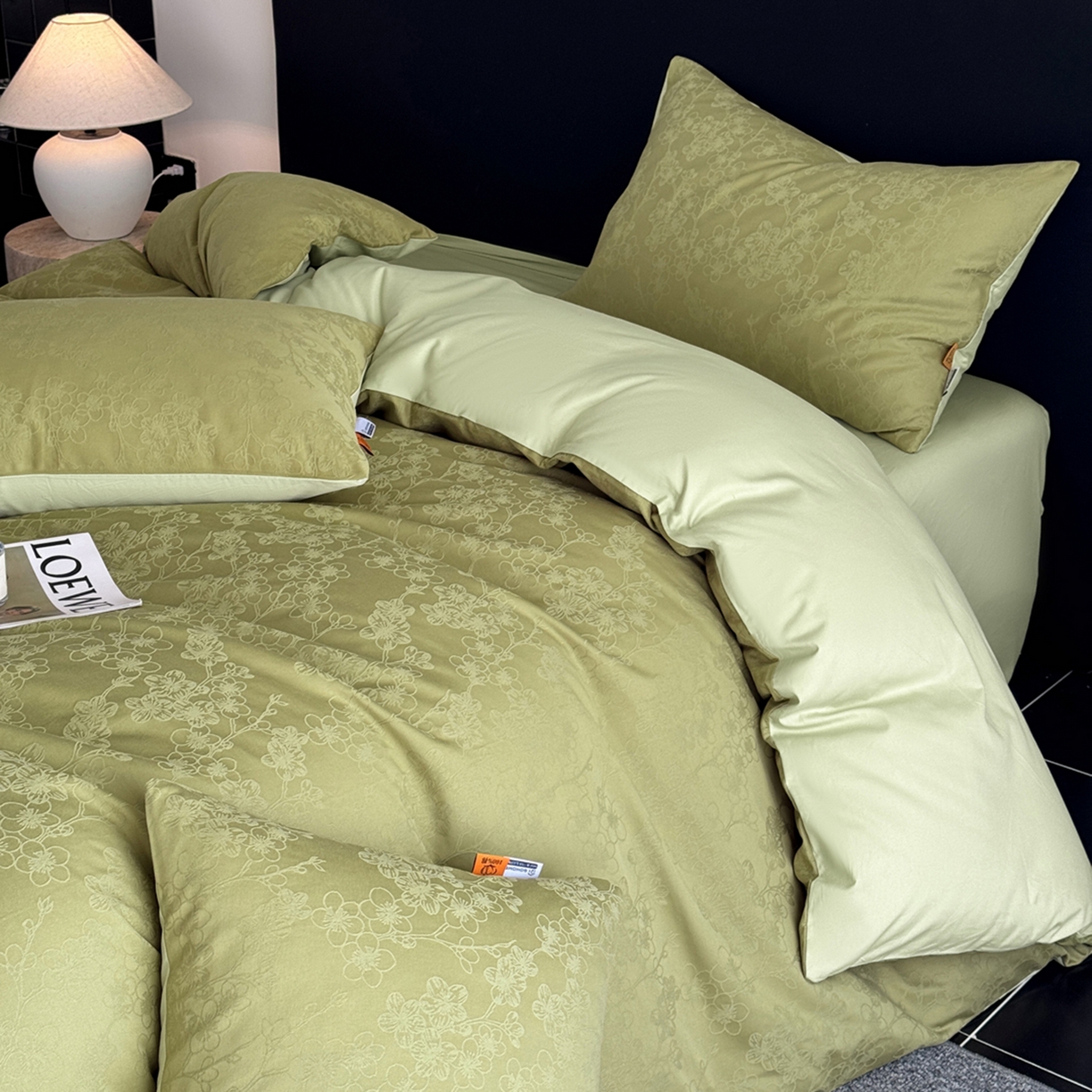 91家纺网 家纺一手货源 找家纺 女子家纺 2026新款40支全棉提花四件套--彩绘系列 青枝-梅影