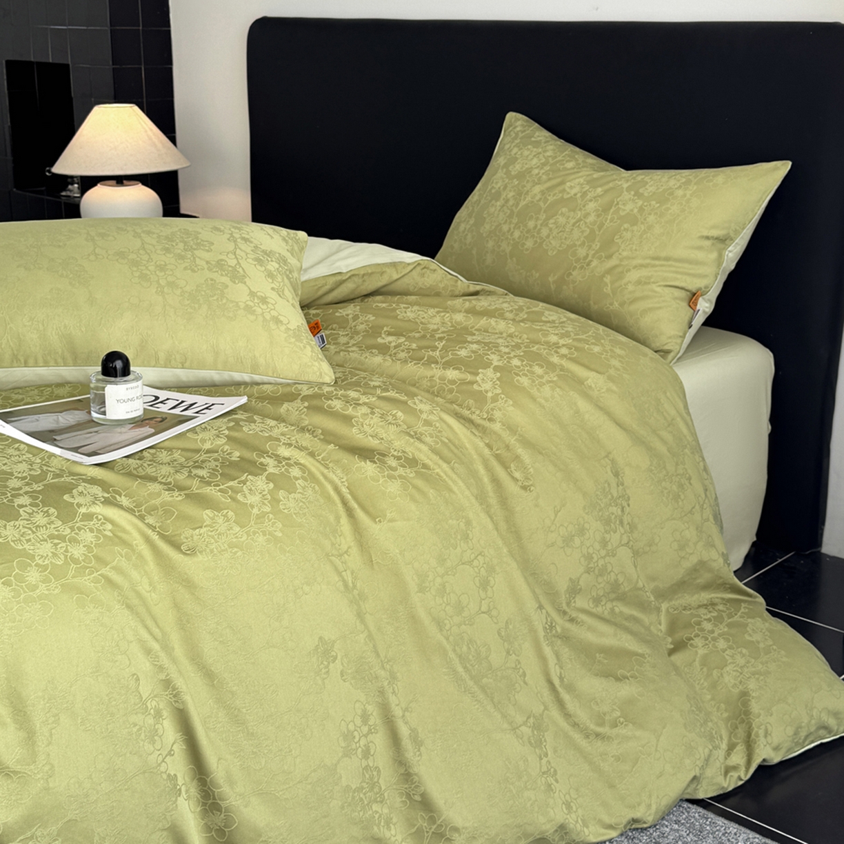 91家纺网 家纺一手货源 找家纺 女子家纺 2026新款40支全棉提花四件套--彩绘系列 青枝-梅影