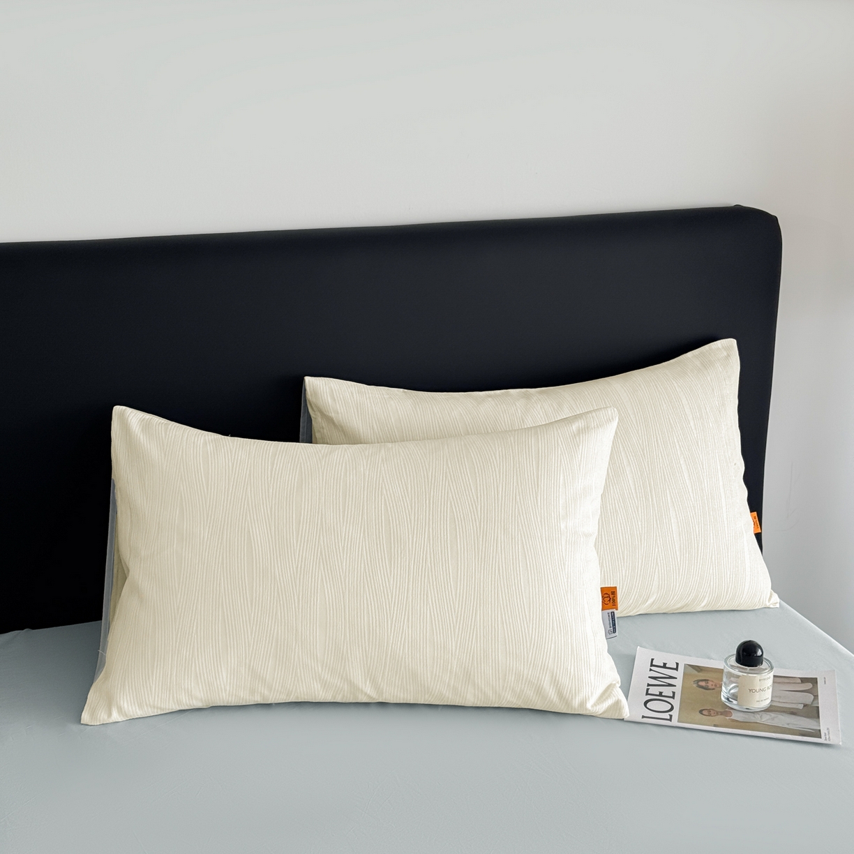 91家纺网 家纺一手货源 找家纺 女子家纺 2026新款40支全棉提花四件套--彩绘系列 素缕-留白