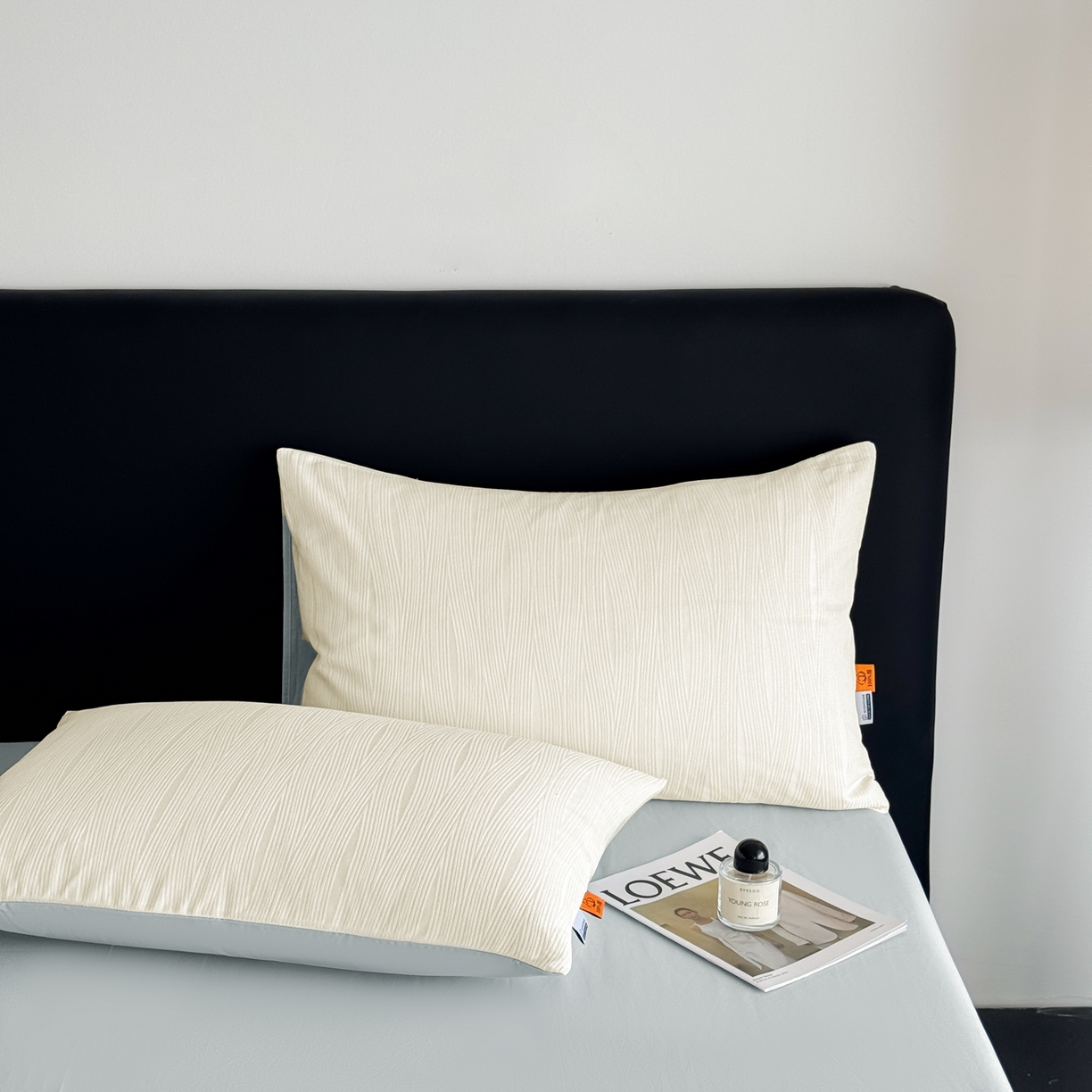 91家纺网 家纺一手货源 找家纺 女子家纺 2026新款40支全棉提花四件套--彩绘系列 素缕-留白