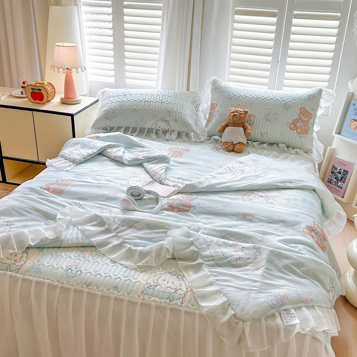 91家纺网 家纺一手货源 找家纺 慕澄2026新款小版印花床裙款乳胶凉席凉感丝夏被四件套 薄荷日记