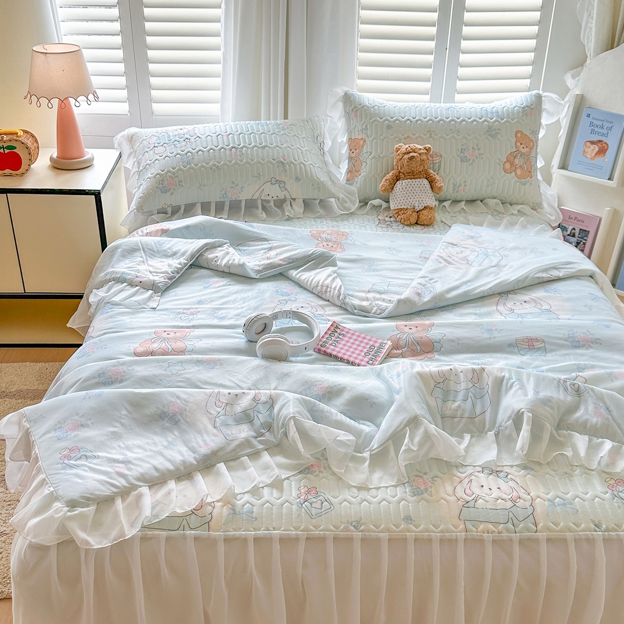 91家纺网 家纺一手货源 找家纺 慕澄2026新款小版印花床裙款乳胶凉席凉感丝夏被四件套 薄荷日记