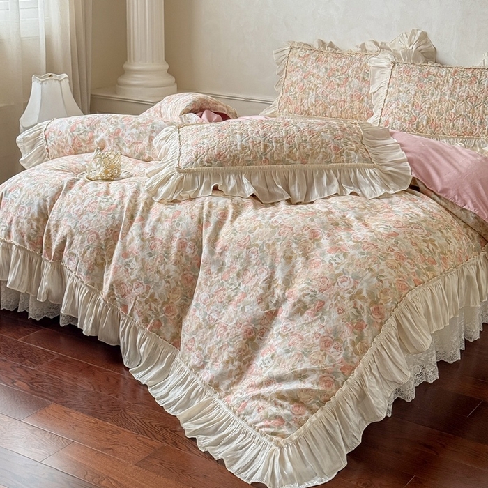 91家纺网 家纺一手货源 找家纺 花香四季家纺 2026新款全棉双层纱数码印花四件套 朝花夕拾