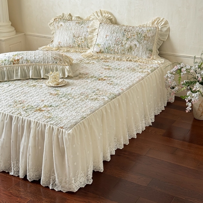 91家纺网 家纺一手货源 找家纺 花香四季家纺 2026新款全棉双层纱床裙三件套 洛丽可