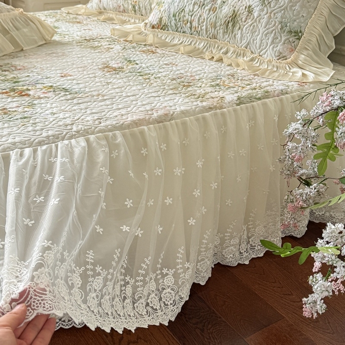 91家纺网 家纺一手货源 找家纺 花香四季家纺 2026新款全棉双层纱床裙三件套 洛丽可